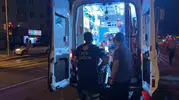Kavgada vuruldu, tramvaya binip kaçtı