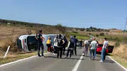 Pavli Panayırı dönüşü acı kaza: Hasta taşıyan ambulans devrildi