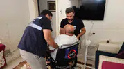 Reyhanlı'da engelli vatandaşa akülü sandalye desteğiyle gelen bağımsızlık