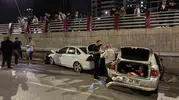 Kayseri'deki zincirleme kazada yaralılar hastaneye kaldırılırken meraklı vatandaşlar trafiği kilitledi