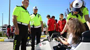 Elazığ'da minik öğrenciler trafik kültürünü parkurda deneyimleyerek kazandı
