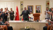 Üsküdar’da yeni dönem: Dündar Ziya Gültekin belediye yönetimini devraldı