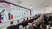 Adilcevaz'da 19 genç hafız için icazet günü: Taçlar takıldı belgeler verildi