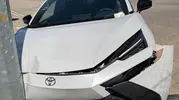 Siirt'te okul önünde direğe çarpan otomobil trafiği karıştırdı