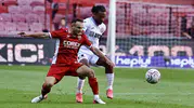 Samsunspor evinde şok yaşadı: Çorum FK ilk yarıda fişi çekti