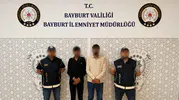 Bayburt'ta sahte yol izin belgesiyle yakalanan iki göçmen sınır dışı ediliyor