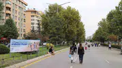 Eskişehir'de bulvarlar araçlara kapandı, sokak hayvanları için umut kapısı açıldı