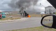 Seyir halindeki kamyonetin kasasında çıkan yangın trafiğin ortasında paniğe yol açtı