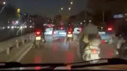 Mudanya Bulvarı'nda tehlikeli takip: Motosikletli grup otomobilin etrafını sardı