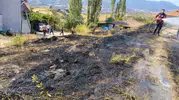 Emet'te eski hastane bölgesinde çıkan ot yangını paniğe neden oldu