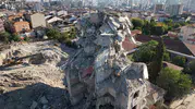Küçükçekmece'de kentsel dönüşüm faciası: Boşaltılan bina kendiliğinden çöktü