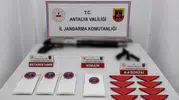 Antalya'da zehir tacirlerine jandarma darbesi: Tonlarca uyuşturucu ele geçirildi