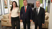 Silahlı saldırıda bacağını kaybetmişti: Tıp fakültesini bitirdi, şimdi başhekim oldu