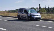 Eskişehir’de tıra arkadan çarpan araçta sürücü yaralandı
