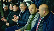 Vali Yılmaz, Eskişehirspor’un maçını tribünden takip ediyor