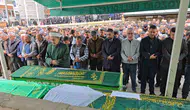 Yozgat'ta yürek yakan veda: Trafik kazasında yaşamını yitiren anne ve iki çocuğu defnedildi