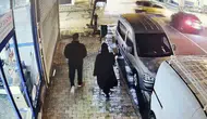 Kahta'da iki otomobilin karıştığı kaza güvenlik kamerasına yansıdı