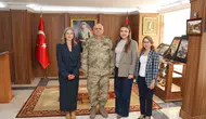 Kars Kızılay'dan Tuğgeneral Halil Coşkun'a nezaket ziyareti