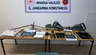 Gördes'te define avcılarının patlayıcı düzeneği jandarma operasyonuyla çökertildi