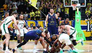 Fenerbahçe Ülker Arena'da Zalgiris'i Farklı Geçerek Zirve Takibini Sürdürdü