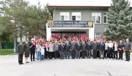 Erzincan Fen Lisesi öğrencileri kışla kapılarını araladı: Mehmetçik ile bir gün