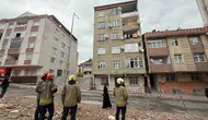Küçükçekmece'de 7 katlı binadan gelen çatlama sesleri paniğe yol açtı: Bina mühürlendi