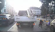 Araklı'da elektrikli bisikletli çocukların tehlikeli yolculuğu kazayla bitti
