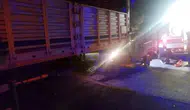Karapınar'da park halindeki römorka çarpan motosiklet sürücüsü ağır yaralandı