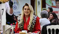 Silivri ve İBB Meclis Üyesi Ebru Akgün Pekel yirmi yıllık CHP üyeliğini noktaladı
