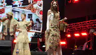 Niğde’nin tarımsal zenginliği podyumda: Atık çuvallar haute couture tasarımlara dönüştü
