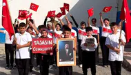 Feke’nin yüksek rakımlı köyünde Cumhuriyet coşkusu: Öğrencilerden anlamlı yürüyüş