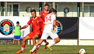 Çeşme Belediyespor evinde penaltı kaçırdığı maçta Yelkispor'a boyun eğdi