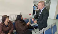 Hafsa Sultan Hastanesi'nde hasta hakları için karanfilli farkındalık günü