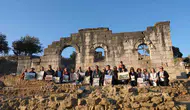 Dünyanın dört bir yanından gelen ressamlar Konuralp’in tarihini tuvallerine taşıdı