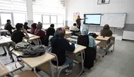 Malatya'da üniversite hayali kuran 200 gence Kernek Külliyesi'nden tam destek
