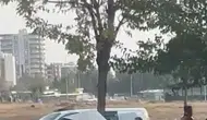 Siverek yolunda şiddetli kaza: Refüjdeki ağaca çarpan otomobil ikiye ayrıldı