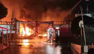 Manisa Organize Sanayi Bölgesi'nde korkutan yangın: İnci Akü fabrikasında tahliye süreci başladı