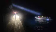Didim açıklarında lastik botla umuda yolculuğa çıkan 40 kişi yakalandı