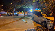 Kayseri'de kavşak kazası: Çarpışmanın şiddetiyle ağaca çarpan araçta 4 kişi yaralandı