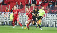 Samsunspor evinde avantajı kaptı: Tomasson'un golüyle soyunma odasına önde girdi