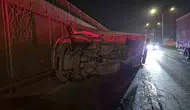 Eskişehir Çevre Yolu'nda marul yüklü kamyonet devrildi