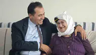 Menteşe'de asırlık çınarlara vefa ziyareti: 102 yaşındaki büyüklerle duygusal buluşma