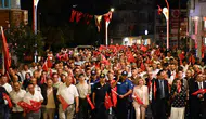 Demirci'de kurtuluş coşkusu kortejle taştı: 3 bin kişi bayraklarla yürüdü