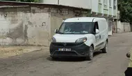 Plakasız motosiklet otomobille çarpıştı: Sürücü yaralı