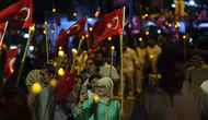 İzmit’te 30 Ağustos coşkusu: Fener alayıyla zafer yürüyüşü