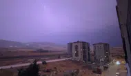 Gaziantep'te Geceyi Gündüze Çeviren Şimşek Fırtınası
