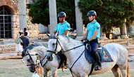 İzmir'in turistik noktalarında atlı jandarma devriyesi dönemi
