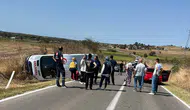 Pavli Panayırı dönüşü acı kaza: Hasta taşıyan ambulans devrildi
