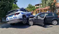 Nazilli'de polis aracı ile otomobilin karıştığı kazada iki kişi yaralandı