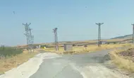Bebek Köyü sakinlerinden ulaşım isyanı: Bozuk yollar araçlara zarar veriyor